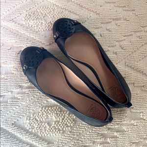 Tory Burch Black Leather Flats!